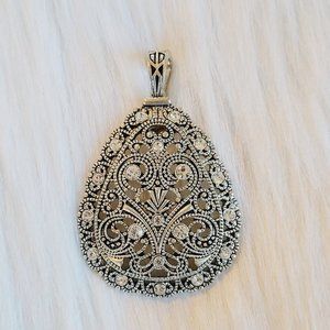 VICtorian Style Rhinestone Pendant Teardrop Open Work‎ Silver Tone Metal 13748